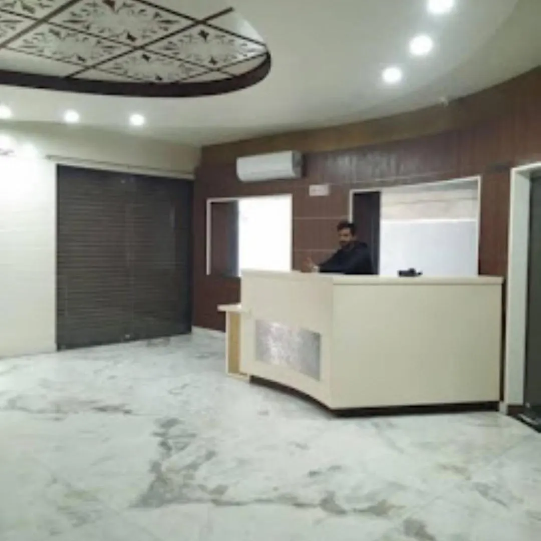Hotel Four Season Varanasi 3*,  India